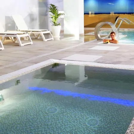Apartment Lm Single Deluxe Con Vistas Laterales Al Mar Y Media Pension, Solo Adultos *